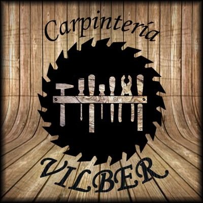 Carpinteros con más de 15 años de experiencia.