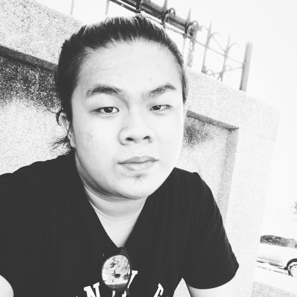 K_tee14's profile picture. I heart lions, nothing much nothing less.