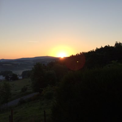 malou97148's profile picture. Les prises de vues, photographies sont les miennes au gré du moment, de son intensité et de l’envie ; sauf les retweets.