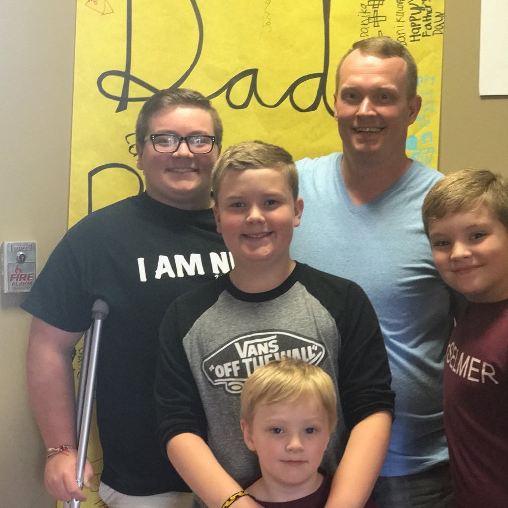 Accepted Christ as my Savior, blessed with an Awesome wife and 4 children