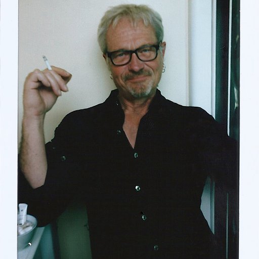 bbones1's profile picture. Tired of giving oxygen to small shrill groups on both sides of the issues. Wake up, Moderates!