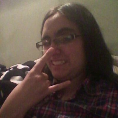 Tpinzonsan's profile picture. Aveces uno se desconecta de su propia vida y cuando lo hace,  cuesta bastante encontrar el camino de vuelta.