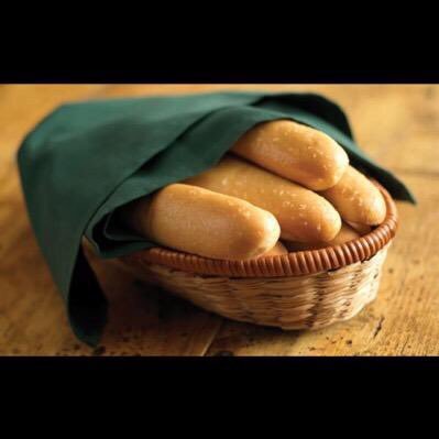 Ogbreadsticks_'s profile picture. 🚨🚨🚨backup to @_0gbreadsticks🚨🚨🚨🎩