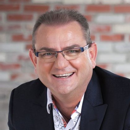 Entrepreneurial Keynote Speaker & Trainer ~ Ensuring you build a massively successful business & happy personal life. 60,000+ entrepreneurs trained to date!