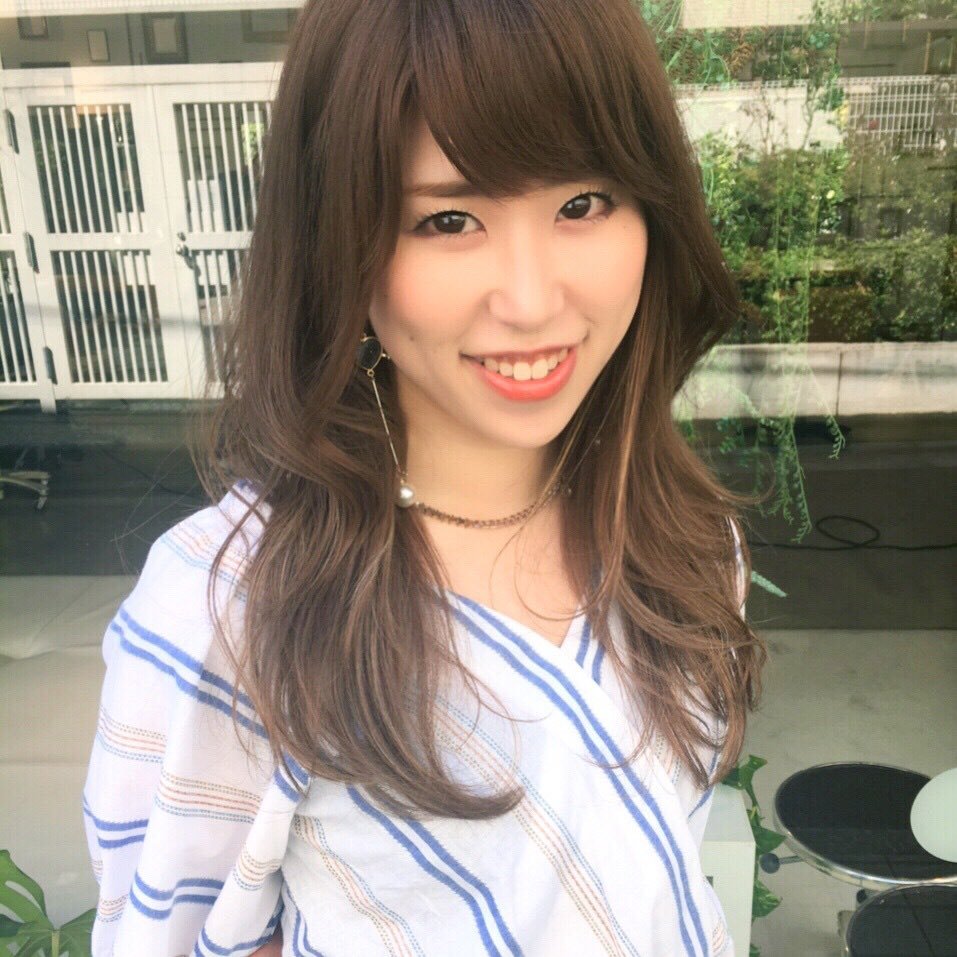 海老澤 友香 表参道 Famille 表参道駅a4出口徒歩3分 ストカール だけでなく ヘアカラー Famille ファミーユhttps T Co Qgo9acyemn