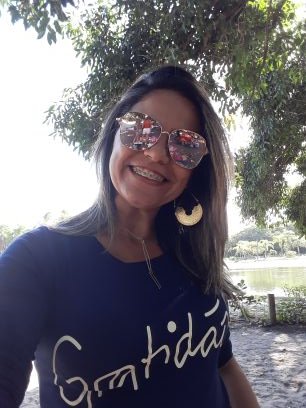 RenataBento11's profile picture. Complicada e perfeitinha...✌😘