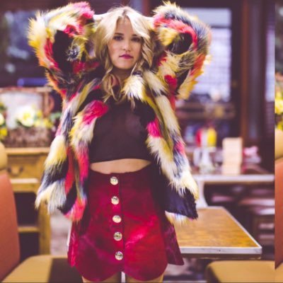 Unico y primer club de fan de @emilyosment en Chile, since 2010.
IG: EmilyOsmentChile
Segunda cuenta twitter nuestra primera cuenta fue eliminada por twitter.