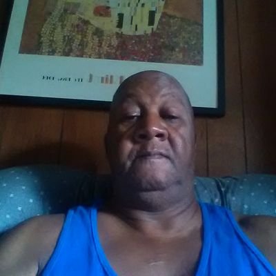 DavidOw35121697's profile picture. 