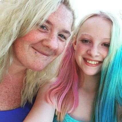 TaraJoMeadows17's profile picture. it works! distributor. momma of one :) tattoo and piercing junkie