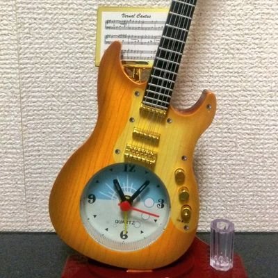 夢は作詞家。
孤独を愛して、言葉に酔って…
繊細な心情描写で、オリジナル歌詞書いてます!あなたに寄り添う言葉たちを…。
コラボして下さる方探し中→piapro:https://t.co/jT0uVKOvMT
note:https://t.co/mbTqriSUsE
★ココナラ、出品しています!