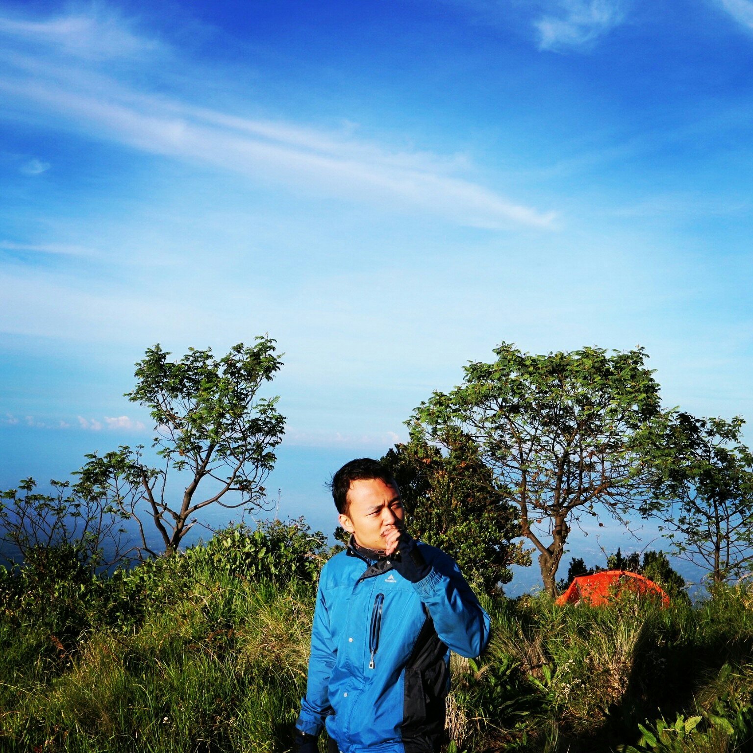 manggaladhika's profile picture. guess