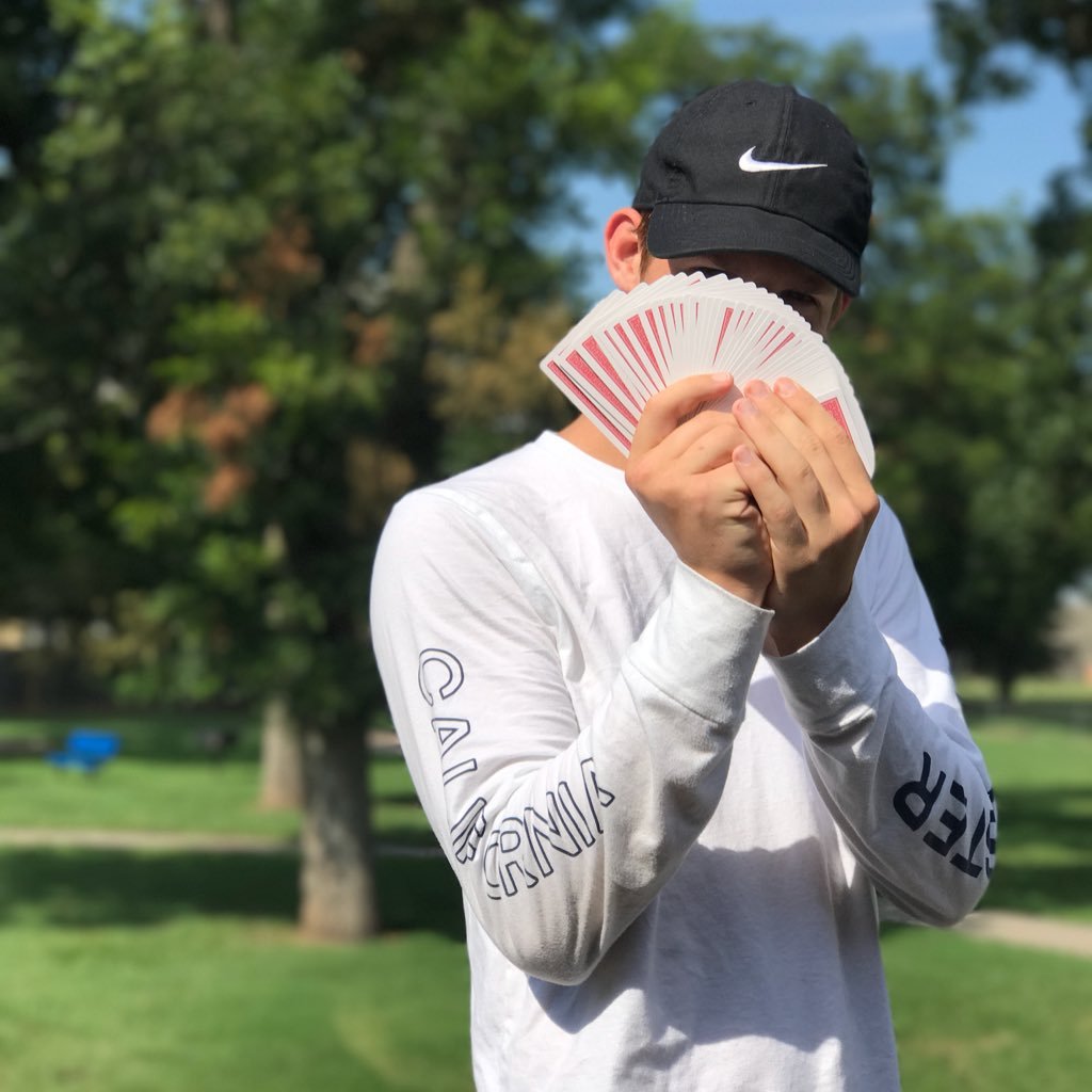 Tyler_cardmagic's profile picture. Currently practicing card magic♣️♥️♠️♦️
