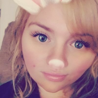 I'm Ashley. 26. I love to laugh. I have big goals and dreams! #positivevibes #goodvibes