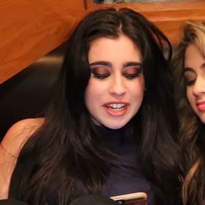 não precisa sdv, so dê RT e marque a Lauren no meu único retweet POR FAVOR