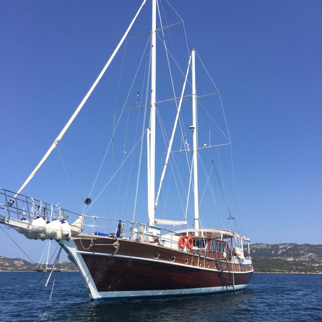 Gulet Victoria Luxury cruising & sailing with skipper & crew in Mediterranean Italy & France private yacht hire holidays, Blue Cruise, Luxury Sailing Holidays