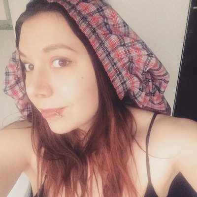 Staubprinzessin's profile picture. Euch mit mir zu vergleichen schafft nicht mal Kollegah. Macht irgendwas mit Menschen. Fliegt mit @BauN3RD zu den Pinguinen.