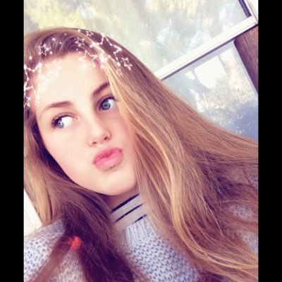 LiviniaLee's profile picture. 11😂Snapchat 💋minnalee🤣Instagram 😄livinialee 🍍Facebook livinialee🤡🌹jasmine blackie 🌹🙈🙈🙈🙈🙈🙈🙈