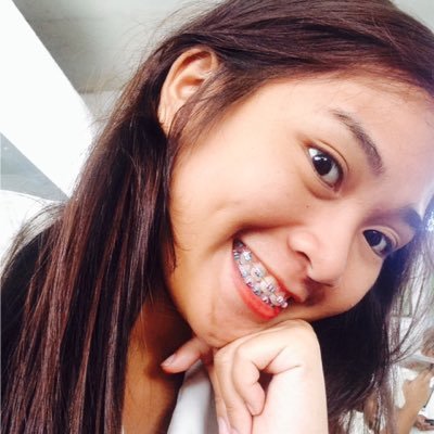 imjulianavpm's profile picture. empty & hurt