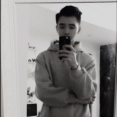 LanYanQin's profile picture. 菜鸡iOS程序猿，努力升级中