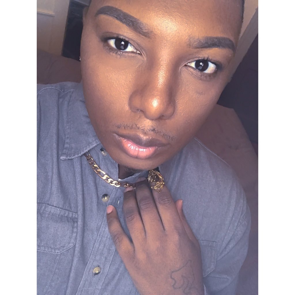 ♂♂ I'm Just A Thug Ass Nigga w| A Pretty Face * Grabs Dick & Blows Kiss * -iG: _iamhe (: