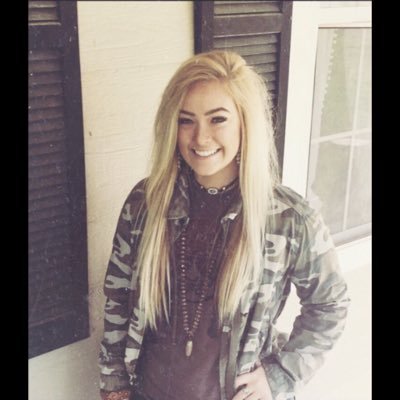 »snap«@ landishipper / »insta«@ landishipper_ { raisin' hell with the hippies and the cowboys } •• Brand rep for BahaRanch - use code landi15 ⋘ 💛🏜🤘🏼🌵 ⋙