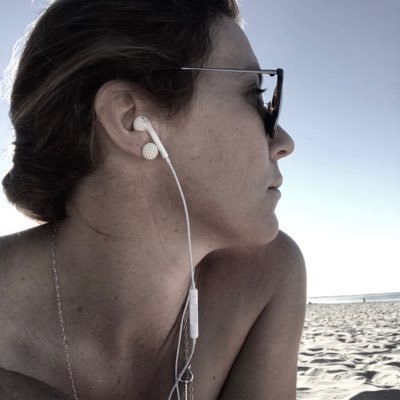 Founder at @junctiontwo coworking, UX/UI Designer, coral geek