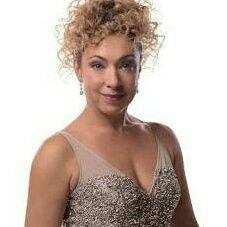 MelodyRSPond's profile picture. I am River Song. Married to @Tardis_MadMan. Archaeologist, Professor and ... Tomb Raider. #DoctorWho ✧[11̲̅t̲̅̅h̲̲̅̅d̲̲̅̅o̲̲̅̅c̲̲̅̅t̲̅̅o̲̲̅̅r̲̅]