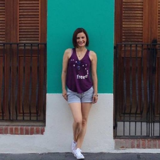Maestra de vocación, educadora ambiental, terapista de Reiki y Chakra Healing, amo la naturaleza, el arte,música, cocina, viajar, pintar, hiking y fotografía.