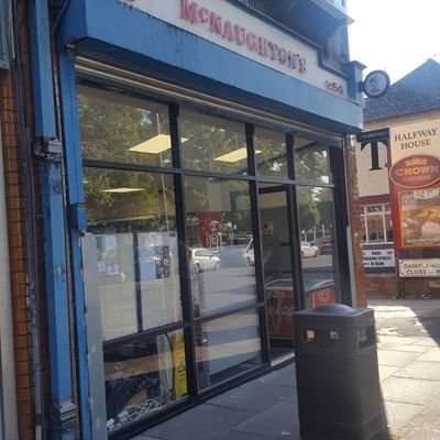 Family-run convenience store selling local and world craft beers & much more.
