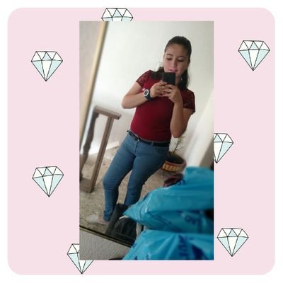 Instagram: tiradohanna
20 años.🙋🏻‍♀️
Leo♌
♥ Directioner ~ Zuricata♥