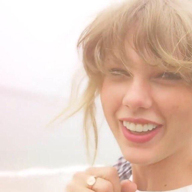 🏹🖤swifties🖤🏹 🏳red tour and 1989 tour in Japan 🇯🇵 参戦済🤤✌🏾🌹💖Directionar 💖🌹take me home tour and on the road again tour in Japan 🇯🇵 参戦済🤤✌🏾ログアウト中