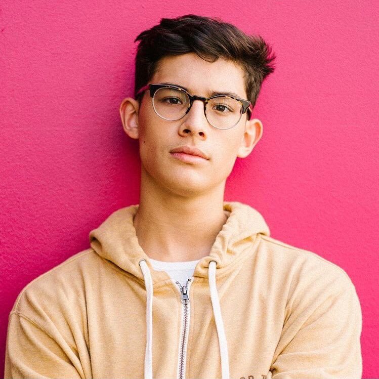 posting some stuff about brandon arreaga. hope u enjoy 🐝
