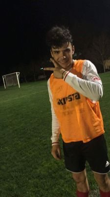 GadaudLoic's profile picture. « Suis-je métrosexuel si j’encule un contrôleur ? »