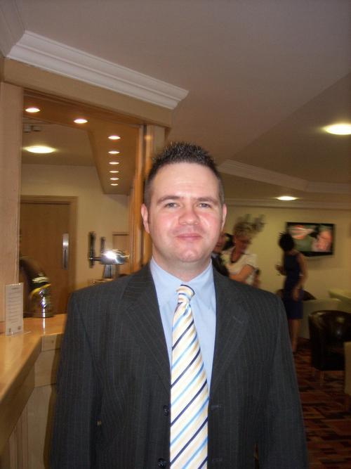An Alex Jeffreys student in the process of learning to become a success in internet marketing.