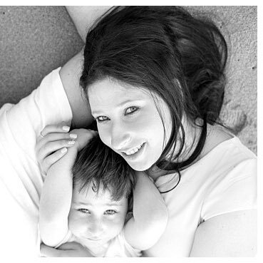 Social Worker at heart trying to make a difference in this world, wife to a man who makes everyone smile, mom to a gorgeous little boy. blessed in so many ways!