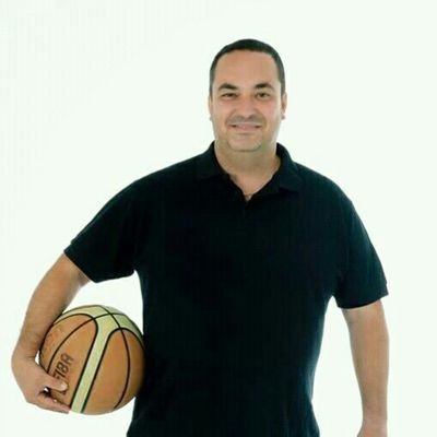 Basket. Entrenador de formación.
Agente de seguros en MGS