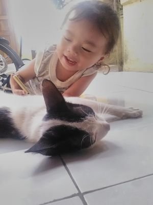 Pusing....Anak lagi sakit
cepet sembuh ya nak