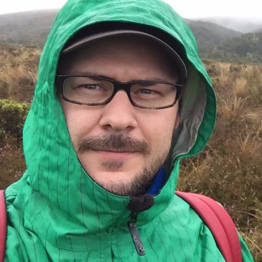 Kirby, HTML/CSS, Tailwind, Vue, Typescript. Self-employed / freelancing. Proud husband and dad. 🌱