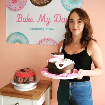Cake enthusiast 🍰 self taught baker 🍩 Mental Health advocate 💪🏼 Blogger ✍🏼 Contact 0863530997 to make an order or enquiry 📞