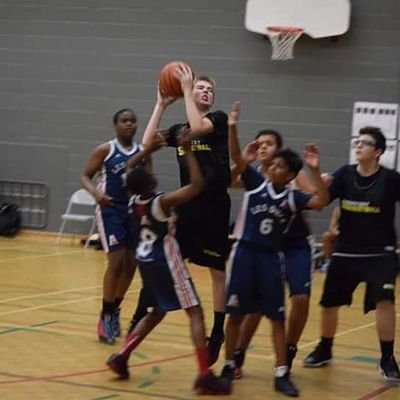 matsim15's profile picture. Ball is life 🏀