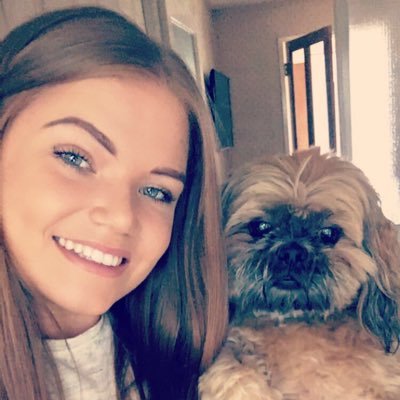 NathalieLM93's profile picture. 