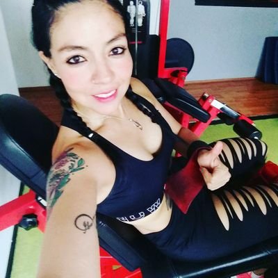 Profesora en TABATA TRAINING TRX desarrollo Muscular move fit y jumpings