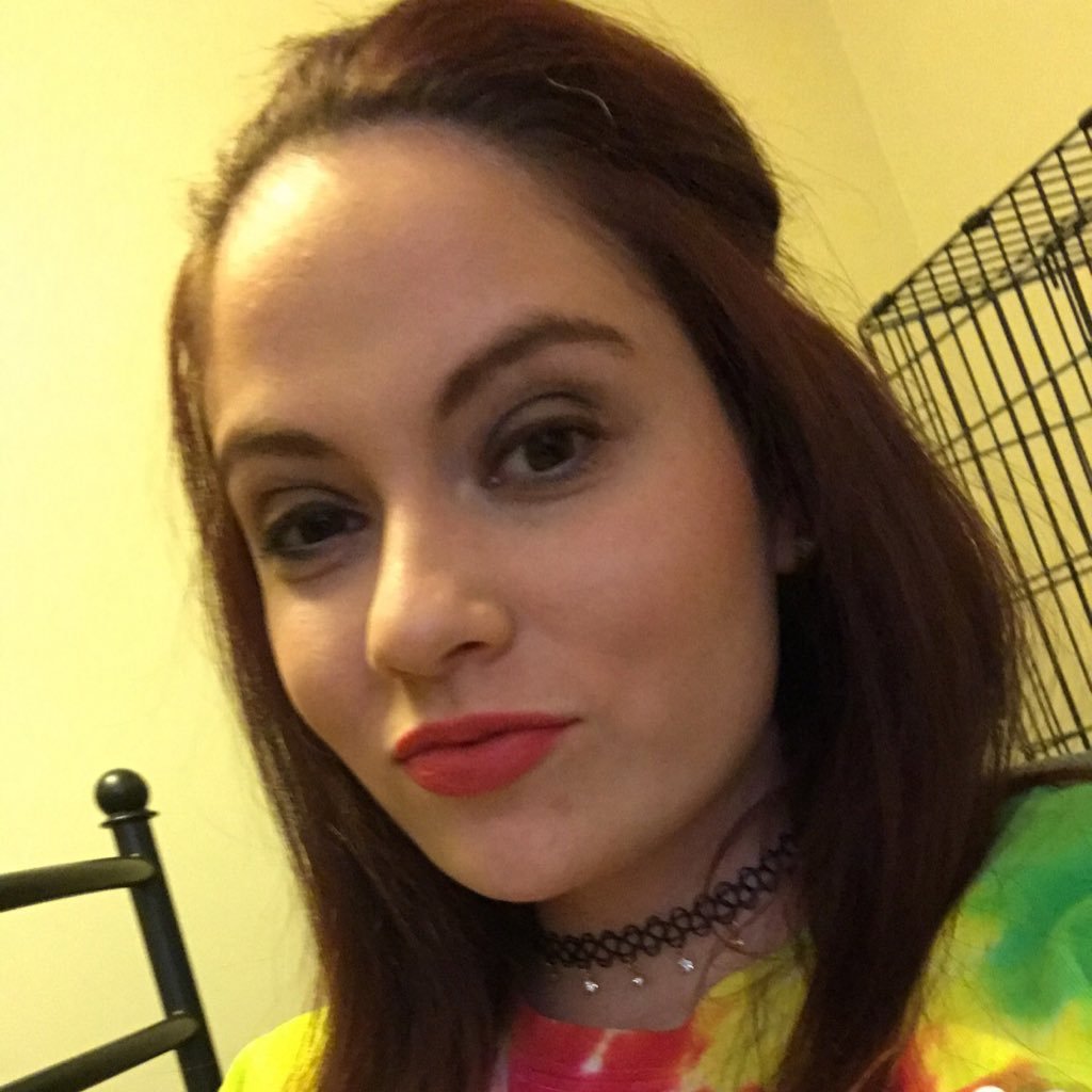 mickysofine15's profile picture. I'm a weirdo but at least I'm not boring 🤷🏻‍♀️💁🏻