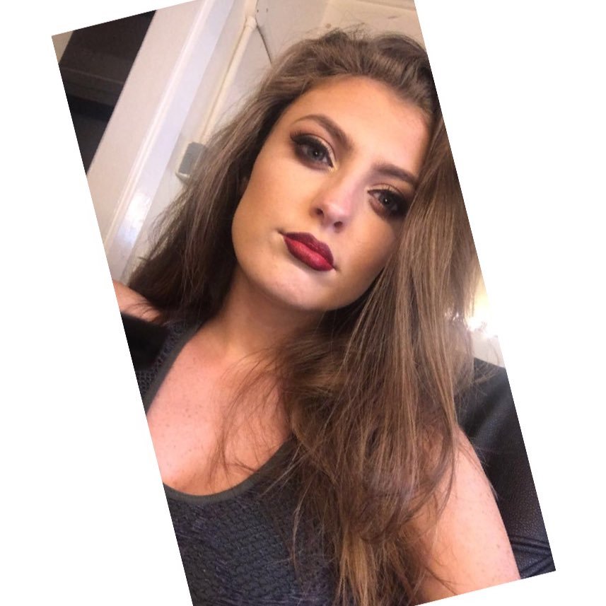 RobynConnolly2's profile picture. 