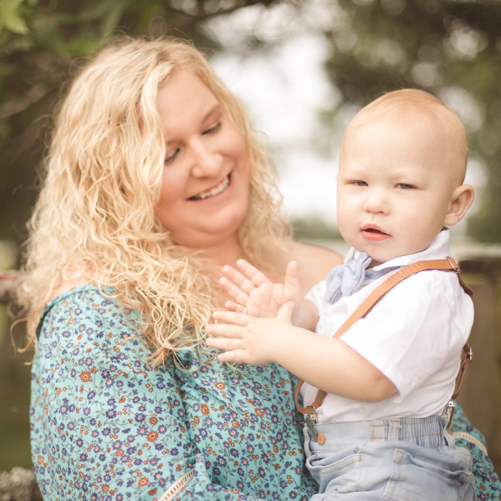 cheerchelchick's profile picture. Hey y'all I am chelsea lovell I am married to my best friend casun lovell and we have one wonderful little boy named Liam.