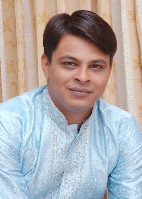 I m a very jolly and open minded person.