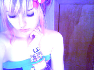 kortniicupcake's profile picture. kortnii | kitty ears,fluffy hair | horrific luck,dgaf |   | hypochondriac alien | pinkies up | am i making sense?