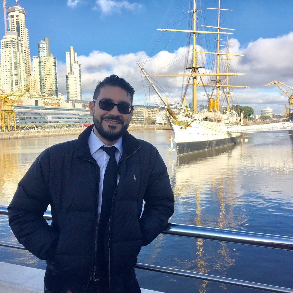 Analista y consultor, doctorando en ciencias sociales y jurídicas, con énfasis en penal, administrativo, constitucional y Electoral