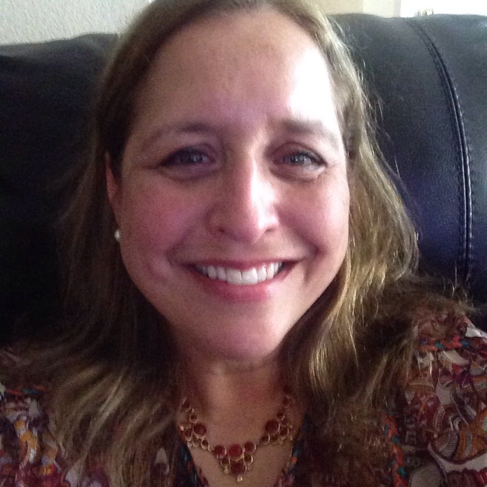 rosapenarodri's profile picture. Dual Enrollment English high school #JoyfulLeaders #KellerUniversity