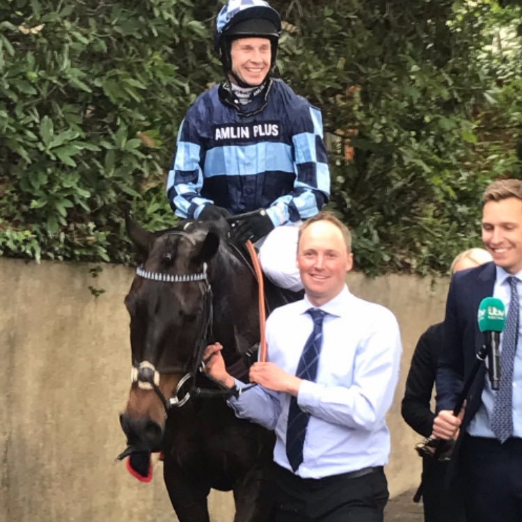 Fomer horse racing professional 🐎 now a tennis handicapper for @BecauseWeWin